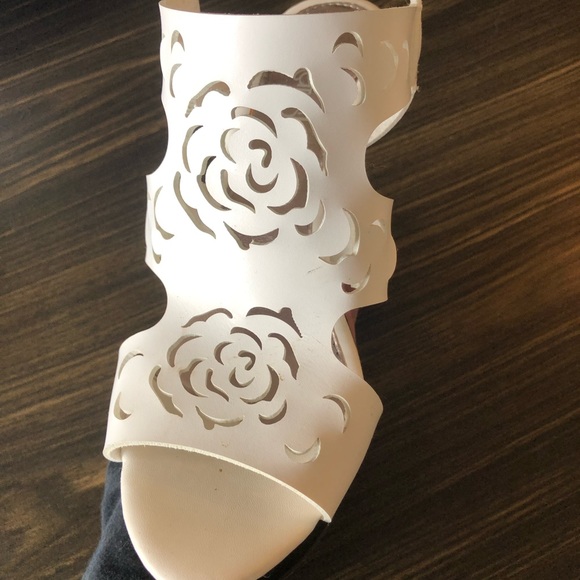 Platform sandals - Picture 7 of 7